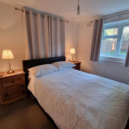 Beautiful Double Room In Acton, West Londres Extérieur photo